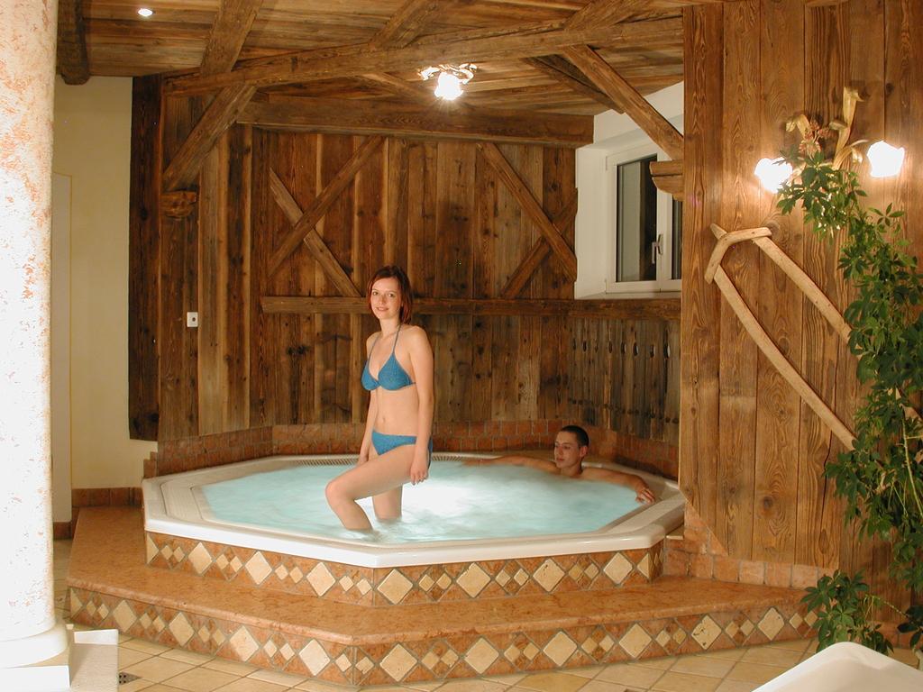 Naturhotel Haller Racines Esterno foto