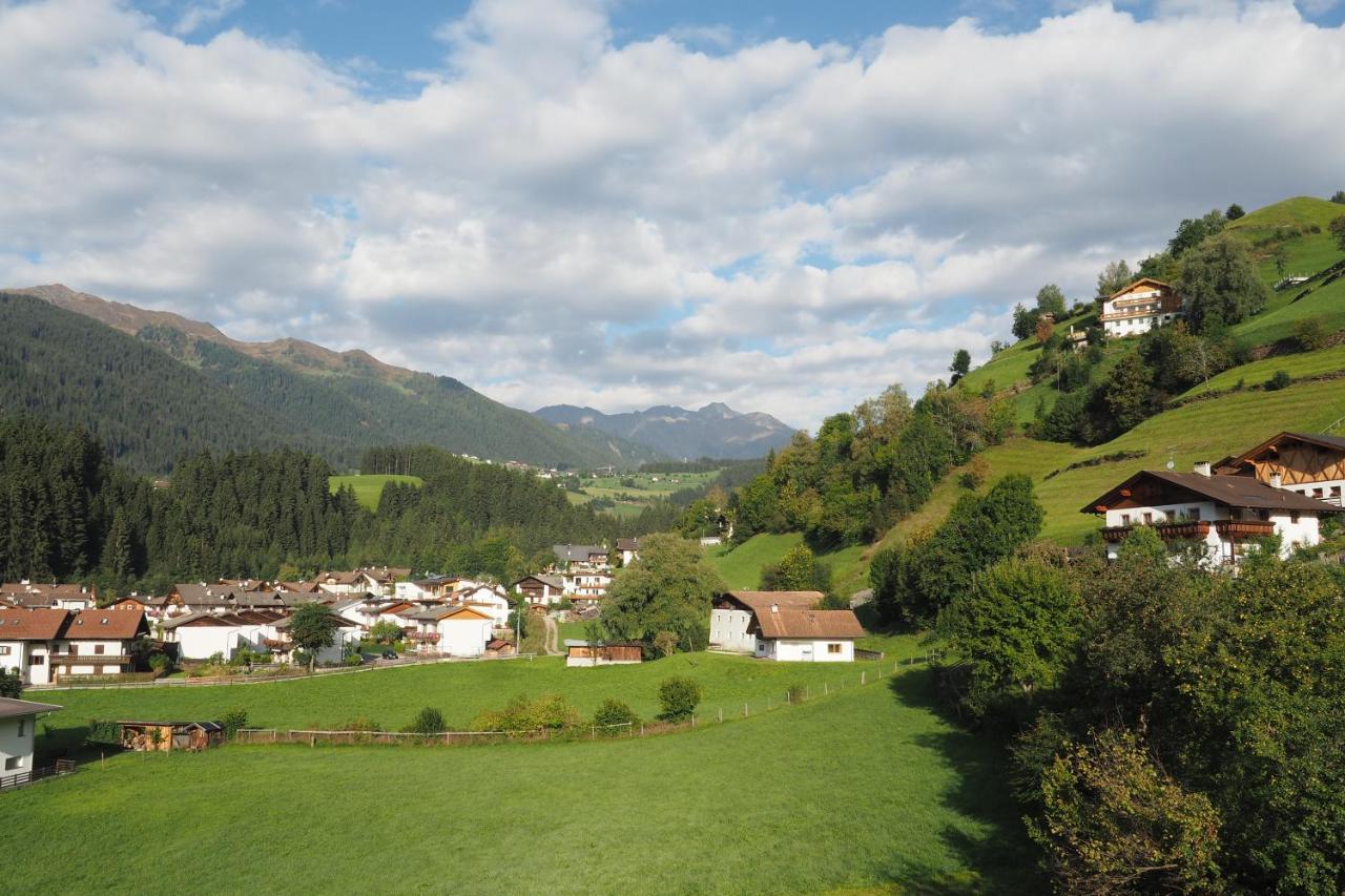 Naturhotel Haller Racines Esterno foto