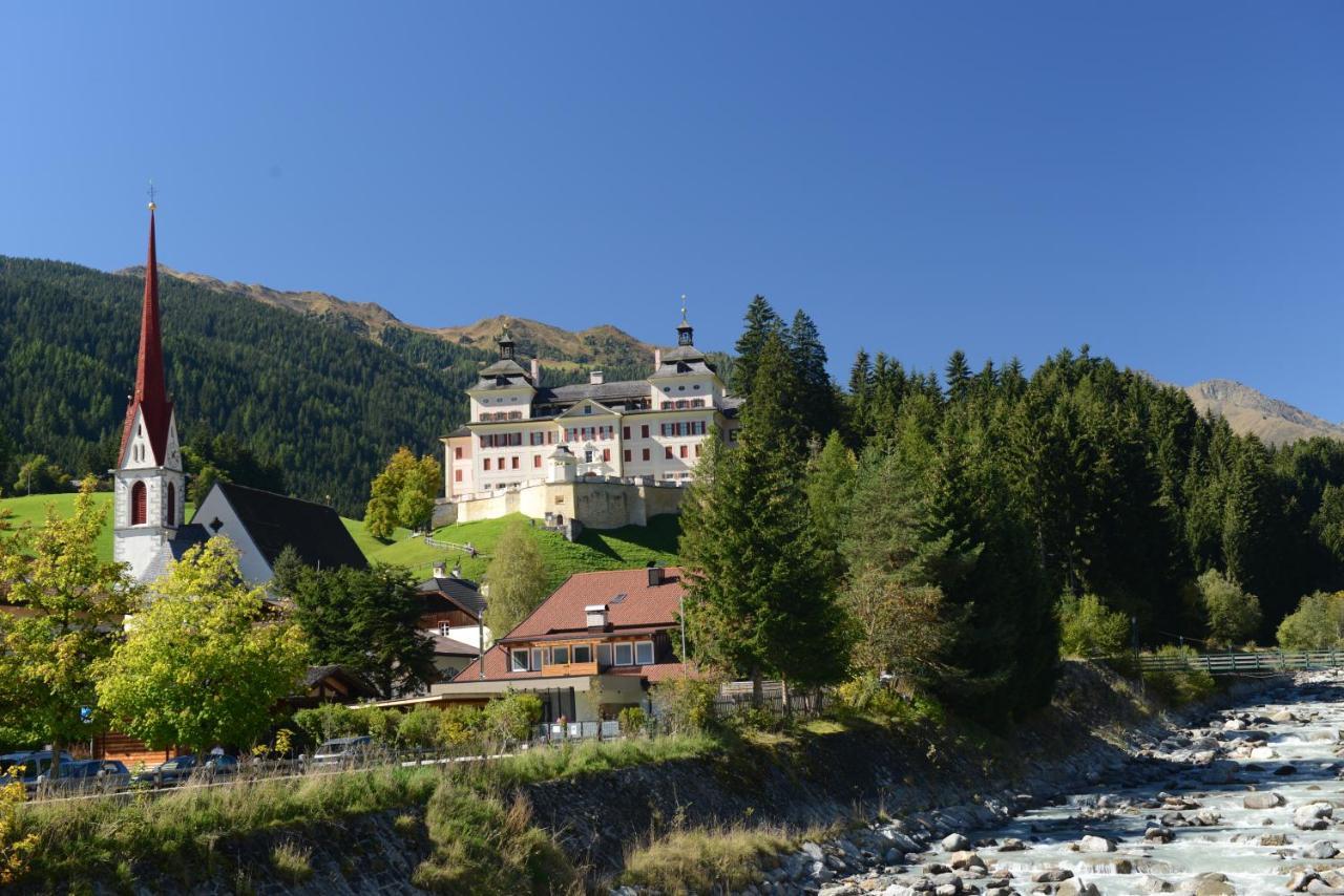 Naturhotel Haller Racines Esterno foto