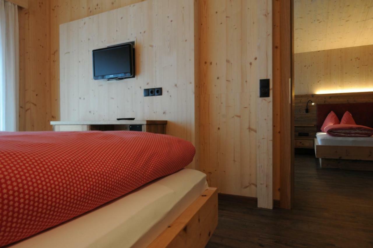 Naturhotel Haller Racines Esterno foto