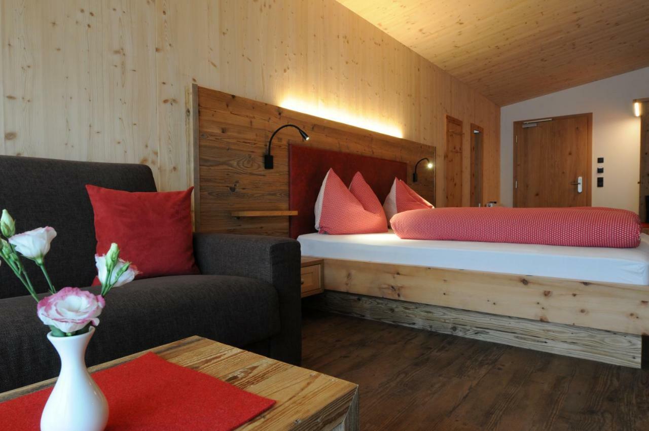 Naturhotel Haller Racines Esterno foto