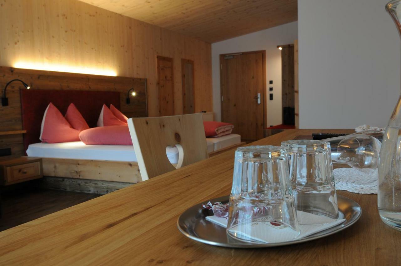 Naturhotel Haller Racines Esterno foto