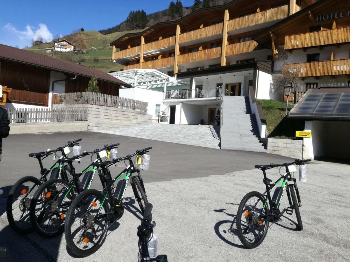 Naturhotel Haller Racines Esterno foto